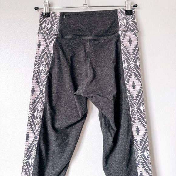 American Eagle Grey High Rise Legging Size Small - Picture 5 of 8
